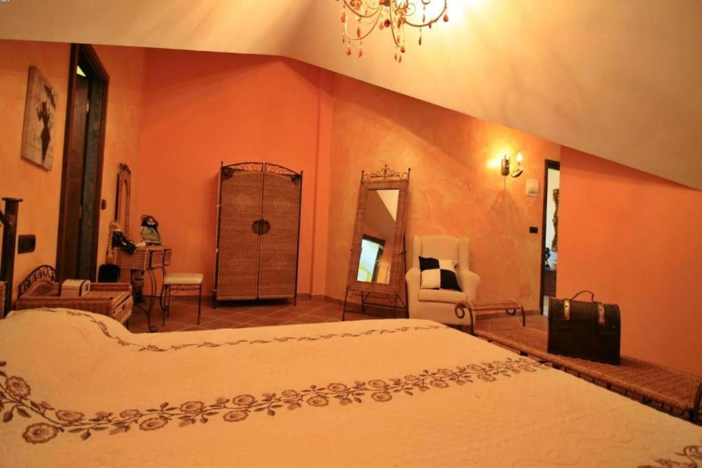 Casa Os Castelos Ribeira Esterno foto