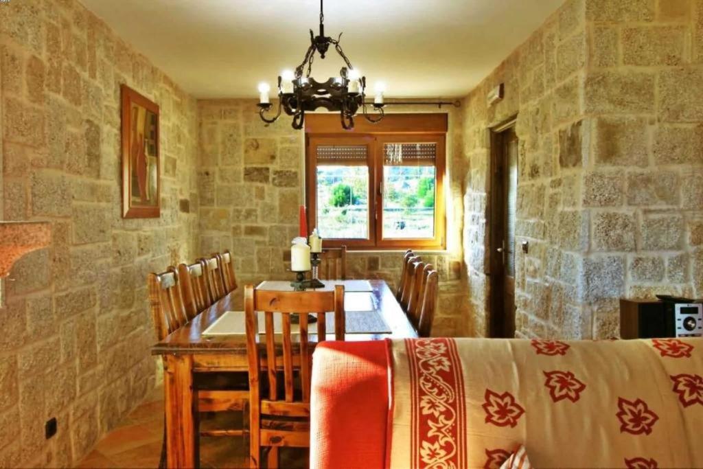 Casa Os Castelos Ribeira Esterno foto