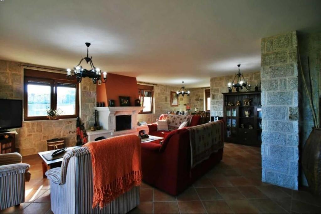 Casa Os Castelos Ribeira Esterno foto